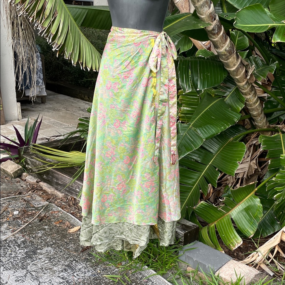 Vintage reversible full circle wrap sari skirt